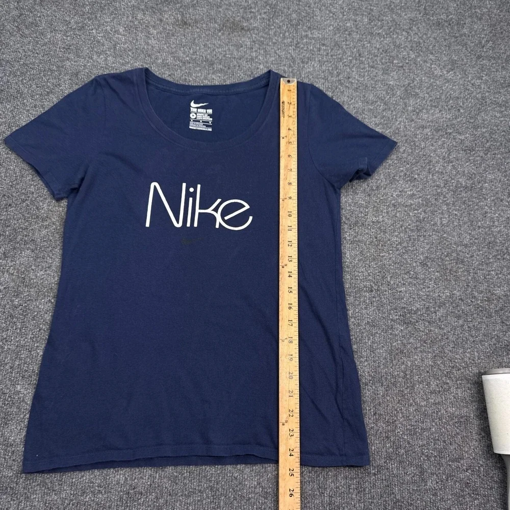 Nike Tee Shirt Top Womens Size Medium Navy Blue Athletic Cut Big Logo Athleisure
